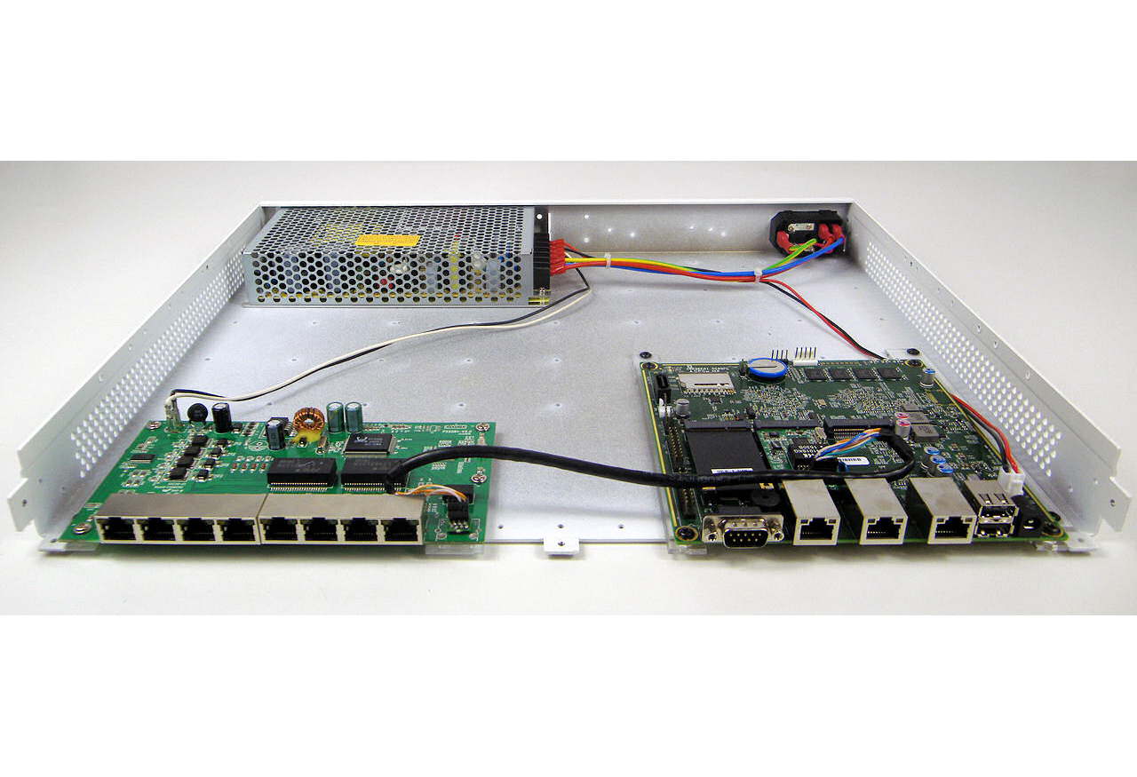 01-switch-8-ports-apu2